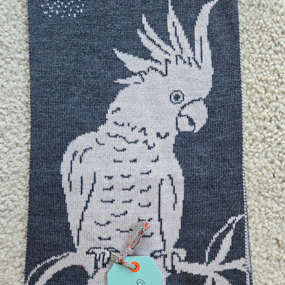 NWT Otto & Spike Merino Scarf Wool Knit Cockatoo Parrot Bird Charcoal GREY - Picture 5 of 12